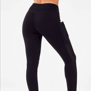 Fabletics Trinity Mid-Rise Pocket Leggings 7/8